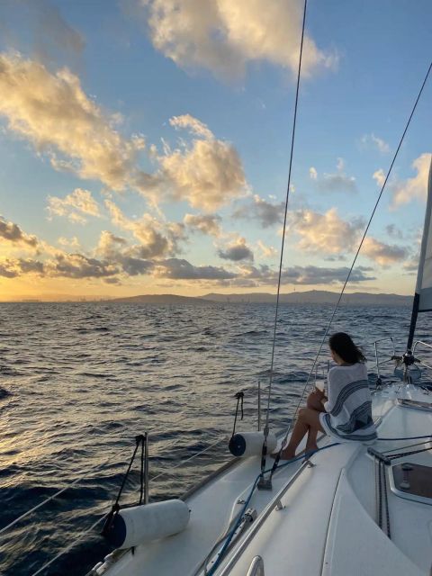 Barcelona: Sailing Tour with a Glass of Cava - Key points before you book