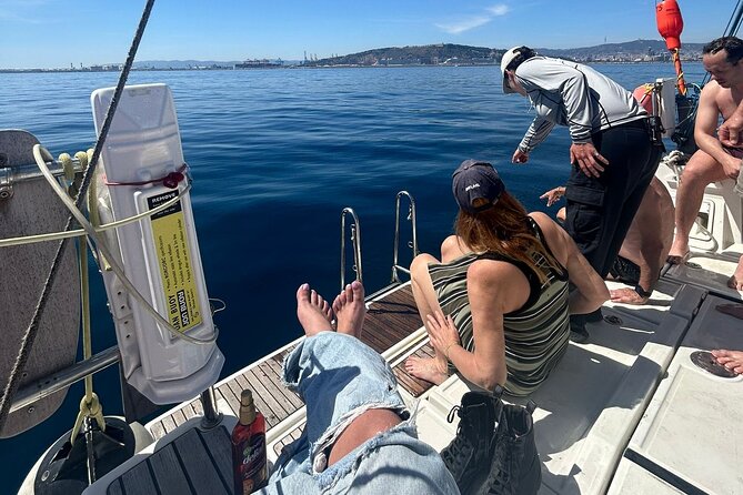 Barcelona: Sailing Tour with Tapas, Drinks, Swim & Sunset Option - Yacht comfort and what to expect onboard