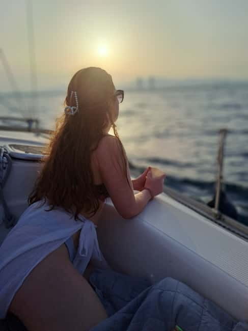 Barcelona: Sailing tours con capitán local, bebidas y snacks - Is two hours enough?