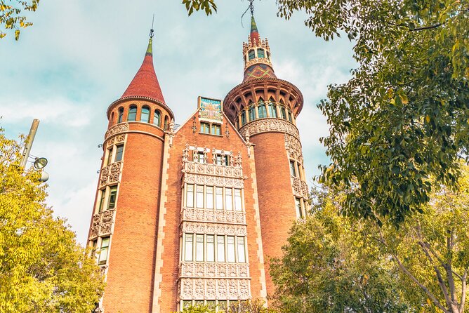 Barcelona Scavenger Hunt and Sights Self-Guided Tour - How the App Changes the Experience