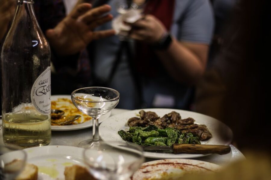 Barcelona: Secret Food Tour - Learning how to order tapas properly