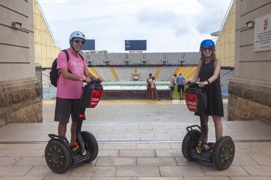 ❤️Barcelona Segway Tour ❤️ with a Local Guide - Gothic streets and local food advice