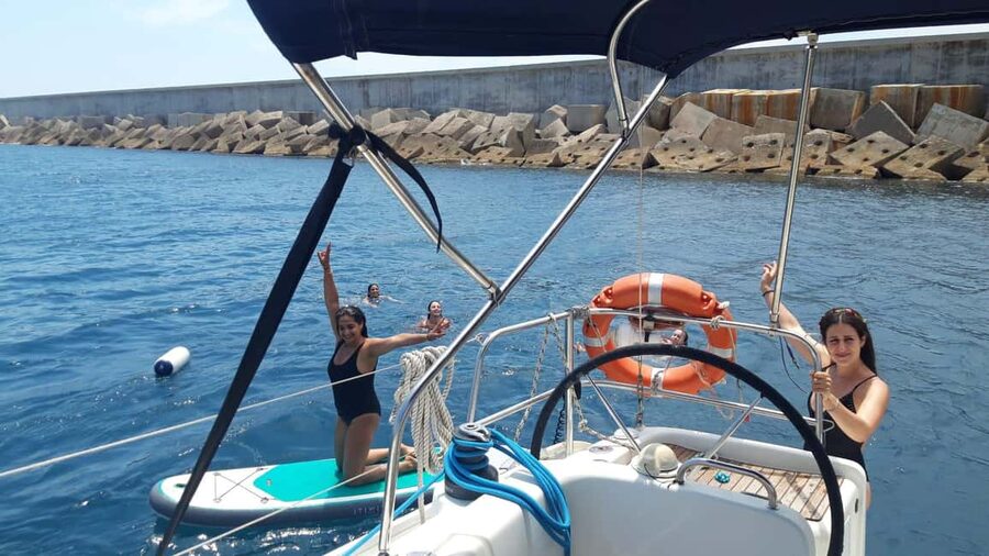 Barcelona: Shared cruise on luxury catamaran Drinks + Snacks - Is $63 a fair price?