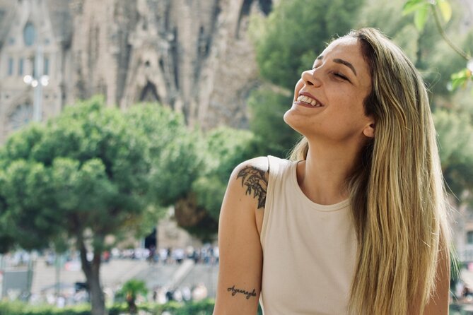 Barcelona Sightseeing by Bike with Photo Shooting and Tapas - Sagrada Familia: the visual high point