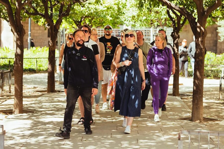 Barcelona: Small Group Gothic, Tapas & Churros Tour! - Churros and a local bakery stop