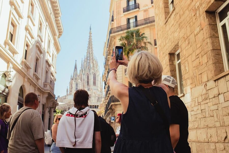 Barcelona: Small Group Gothic, Tapas & Churros Tour! - La Rambla and La Boqueria Market