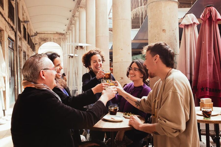 Barcelona: Small Group Gothic, Tapas & Churros Tour! - Guide stories add the real value