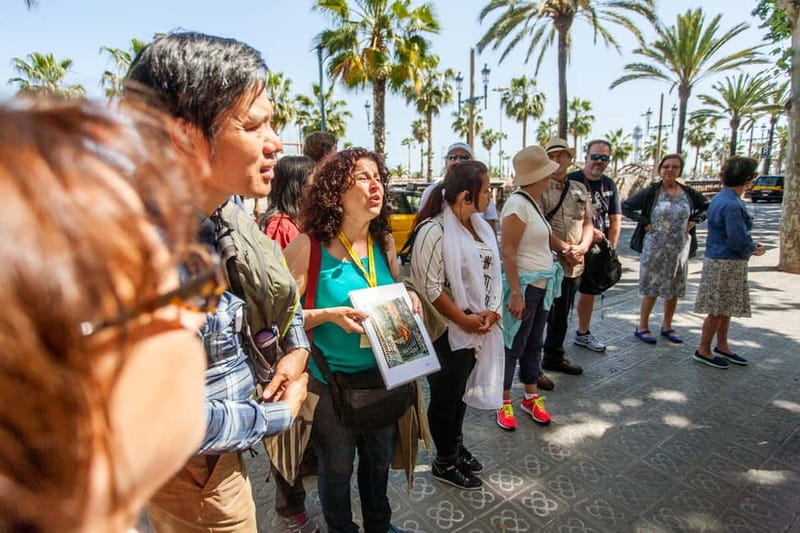 Barcelona: Small Group Picasso Tour with Picasso Museum - Meeting point and simple preparation