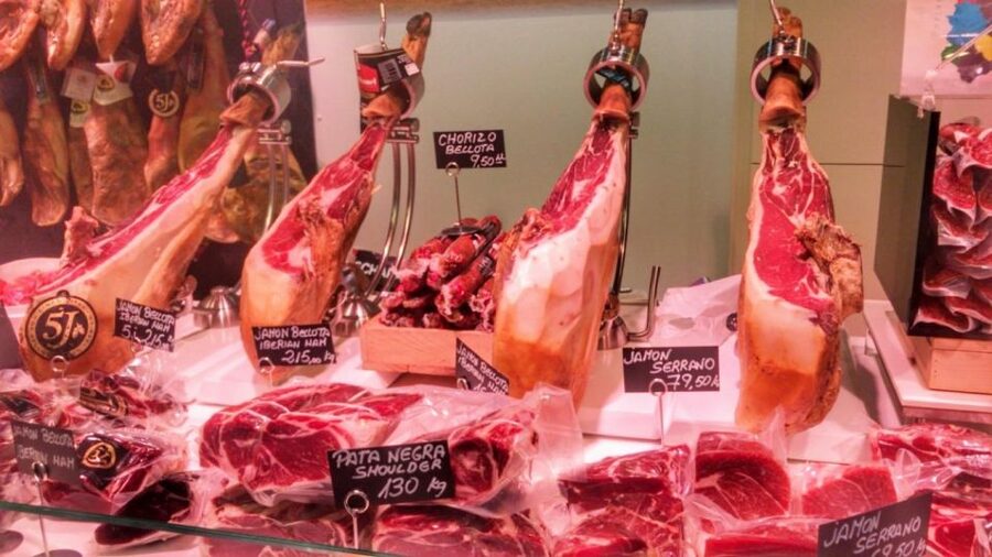 Barcelona: Street Food & Sightseeing Tour with Local Market - Should you book the Barcelona street food tour?