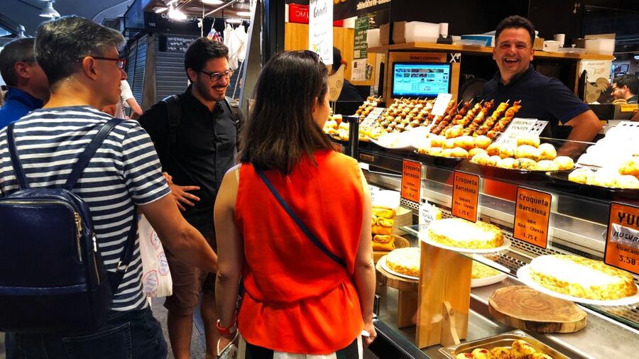 Barcelona: Street Food & Sightseeing Tour with Local Market - Is $53 a fair price?