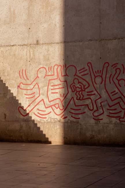 Barcelona | StreetArt Bike Tour Moco Museum - Meeting at Carrer dels Tallers