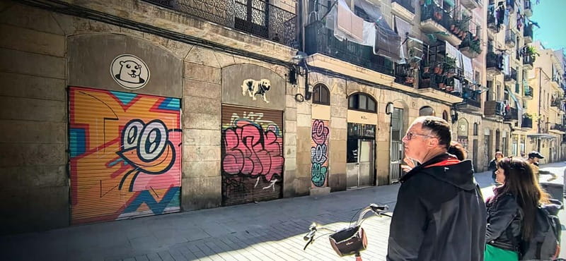 Barcelona | StreetArt Bike Tour Moco Museum - Paral·lel to the waterfront