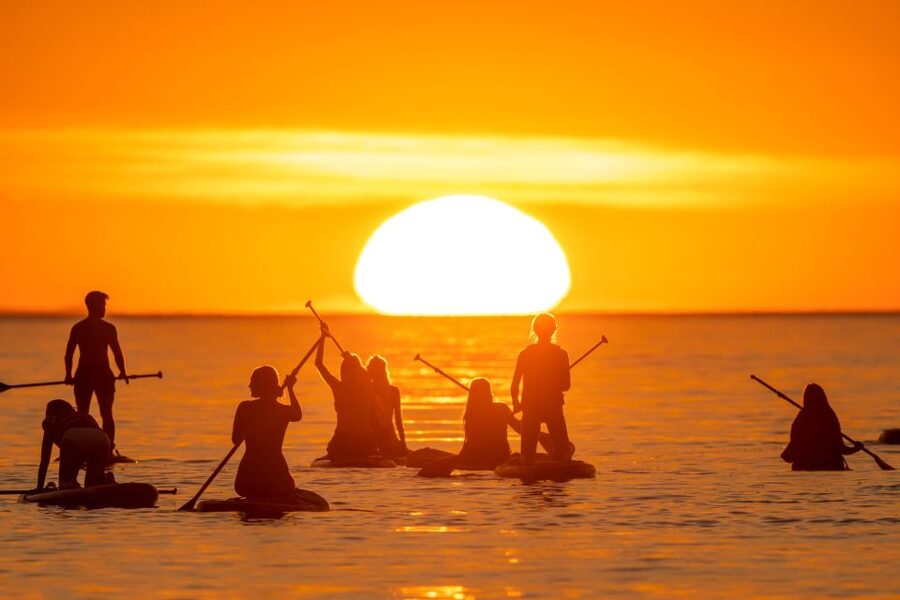 Barcelona: Sunrise Paddleboarding with Instructor and Photos - Simple preparation for a better morning
