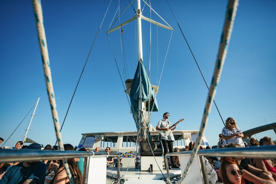 Barcelona: Sunset Catamaran Cruise with Live Music - What you can buy at the onboard bar