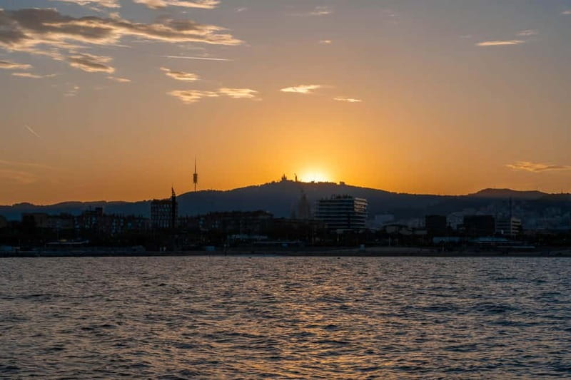 Barcelona: Sunset Catamaran Cruise with Wine and Tapa - Who will enjoy this catamaran cruise?
