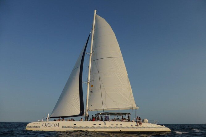Barcelona Sunset Live Jazz Music Cruise - The weather factor: warm clothing matters