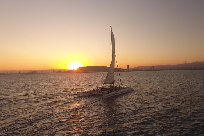 Barcelona Sunset Live Jazz Music Cruise - Live saxophone, jazz standards, and changing lineups