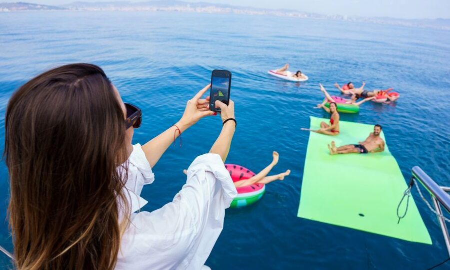 Barcelona: Sunset or Day Catamaran Cruise with Tapa & Drink - Key points to know before booking