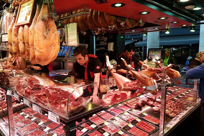 Barcelona tailored tapas & drinks tour with a native guide - The important detail about food not being included