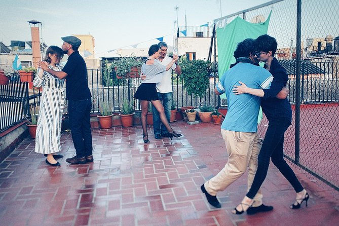 Barcelona Tango Lesson, where passion meets fun - Why this El Born class works for beginners