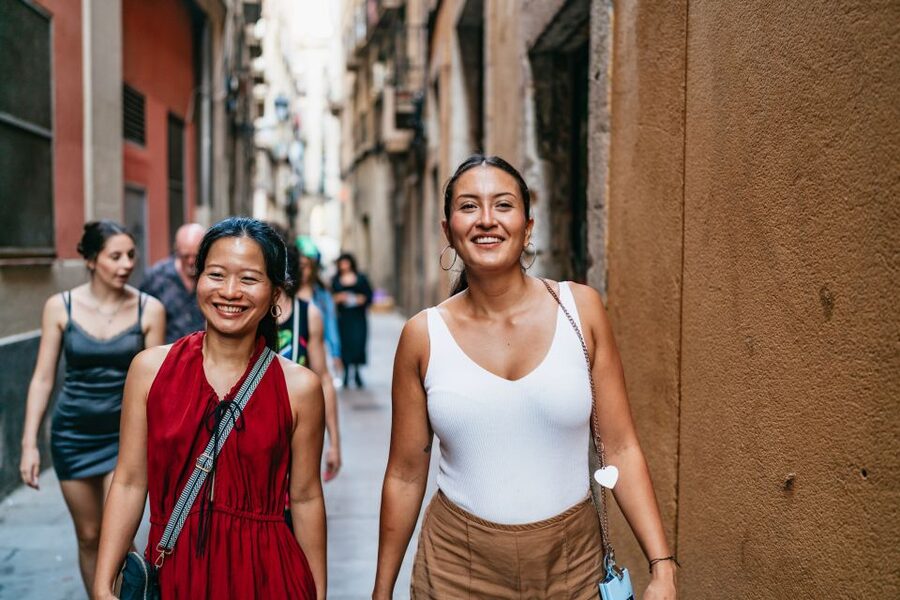 Barcelona: Tapas and Flamenco Experience - Timing and the two-hour promise