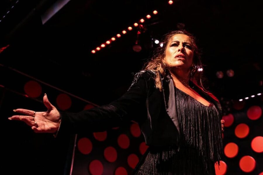 Barcelona: Tapas and Flamenco Experience - Plaça Reial sets the stage
