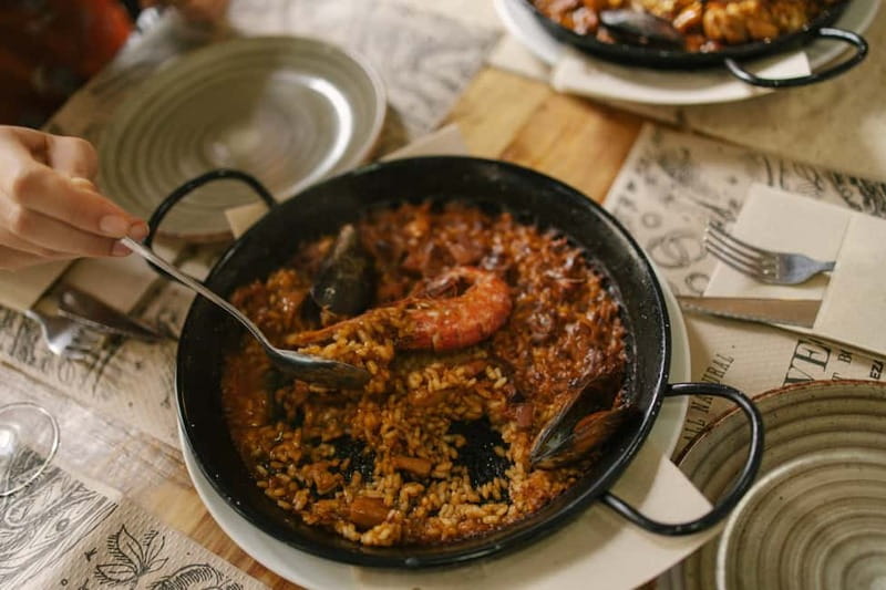 Barcelona: Tapas Food Crawl Walking Tour with Tastings - Five tapas that explain Barcelona