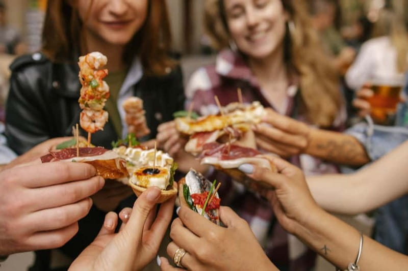 Barcelona: Tapas Food Crawl Walking Tour with Tastings - From Correos to El Born