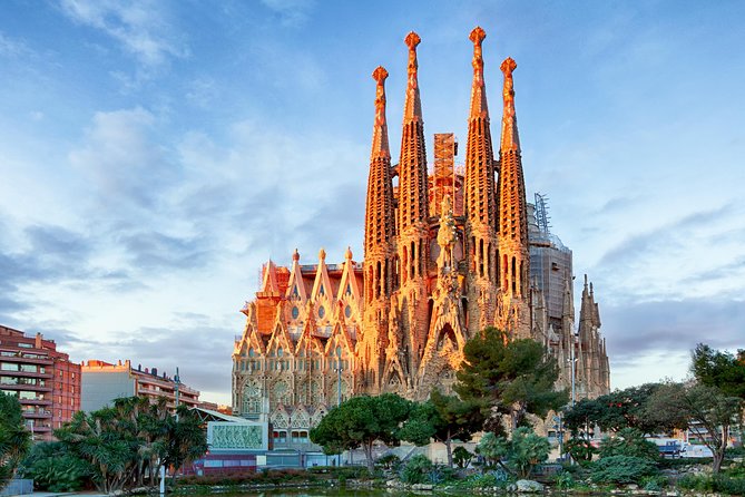 Barcelona Tapas Tour with a Local Foodie: Personalized & Private - Gothic Quarter: food stops among Roman walls and old lanes