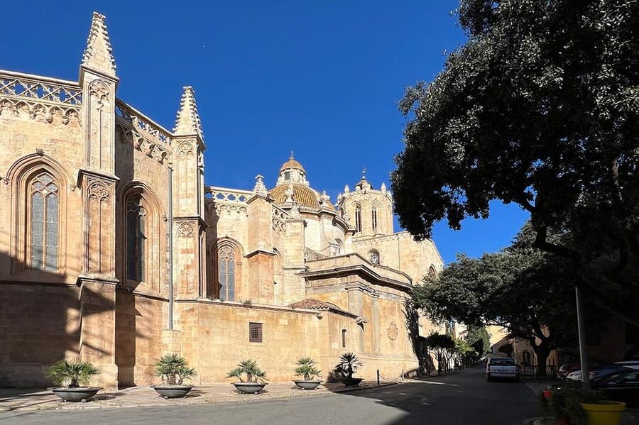 Barcelona: Tarragona & Sitges Guided Day Trip with Transfers - Sitges offers a softer second half