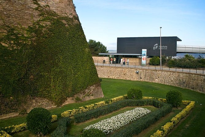 Barcelona: Teleferic de Montjuic Admission Ticket - Waiting time and the best hour to visit