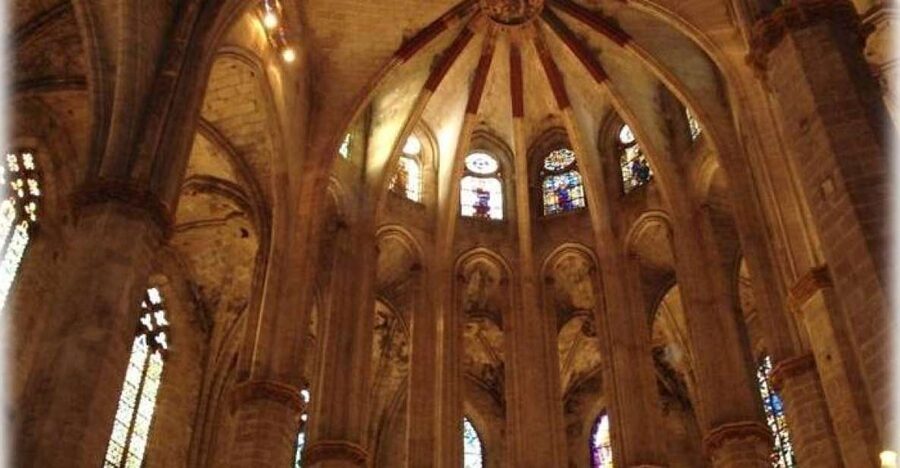 Barcelona: “The Cathedral of the Sea” Literary Walking Tour - The Museu d’Historia de Barcelona photo stop