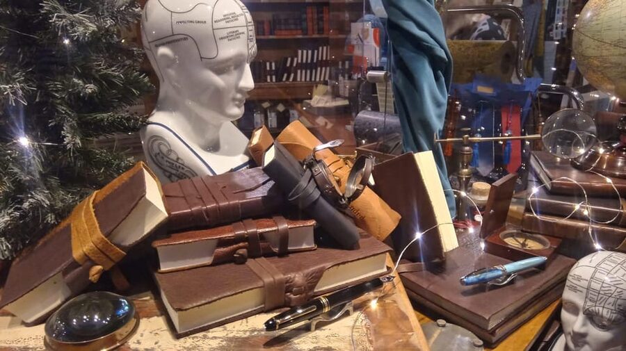 Barcelona: “The Shadow of the Wind” Literary Walking Tour - Key points to know before you book