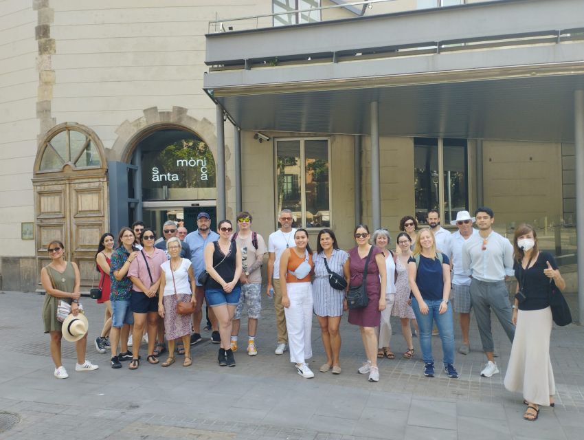 Barcelona: “The Shadow of the Wind” Literary Walking Tour - Plaça Reial and the city’s public face