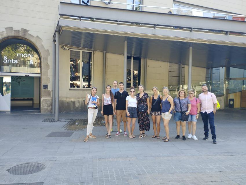 Barcelona: “The Shadow of the Wind” Literary Walking Tour - Starting on La Rambla and entering the story