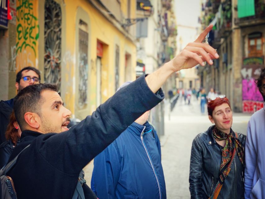 Barcelona: The Spanish Civil War Historical Walking Tour - The role of women and everyday people