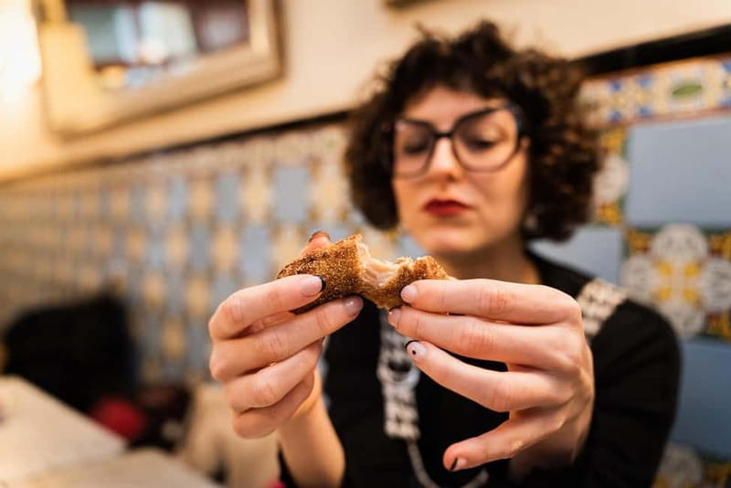 Barcelona: The Ultimate Local Tapas & Drinks Food Tour - What $71 buys you in Barcelona