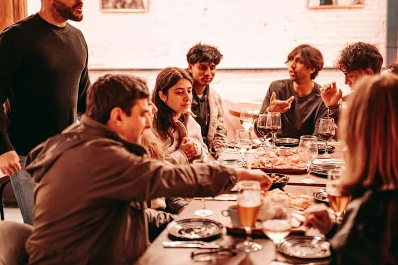 Barcelona: Tipsy Tapas & History Tour in the Gothic Quarter - Who Should Book This Experience