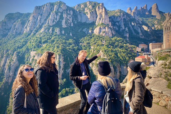 Barcelona to Montserrat Monastery: Tour, Transfers & Basilica - Why Montserrat makes a strong day trip from Barcelona