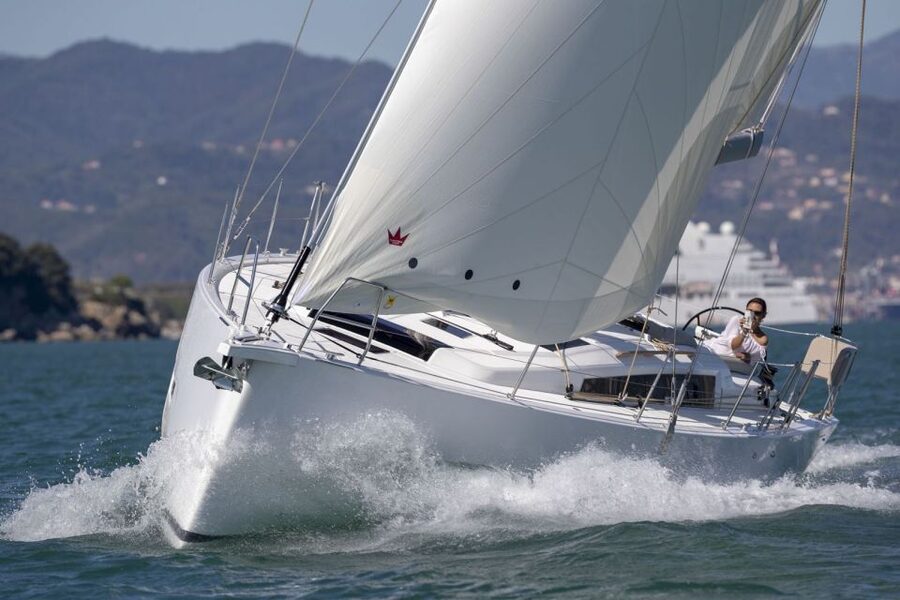 Barcelona: Two-Hour Midday or Sunset Sailing Cruise - The first stretch along the Barcelona seafront