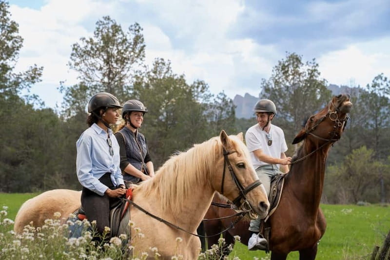 Barcelona: Walking and Horse Riding Day-Trip in Montserrat - Montserrat Abbey and the first 50 minutes