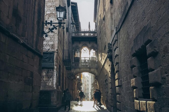 Barcelona Walking Tour of Gothic and Born District - Barcelona Cathedral, Gothic scale and optional admission