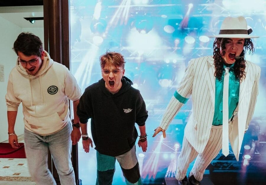 Barcelona: Wax Museum Entry Ticket - From Picasso and Obama to Billie Eilish