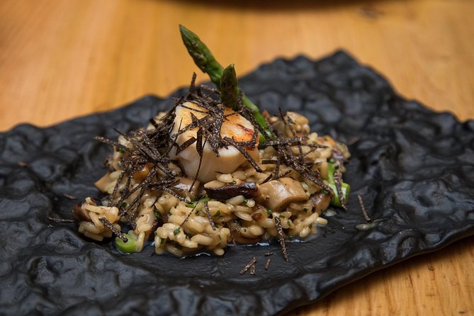 Barcelona Wine and Gourmet Tapas Tour - Starting at Casa Milà, Barcelona’s stone wave