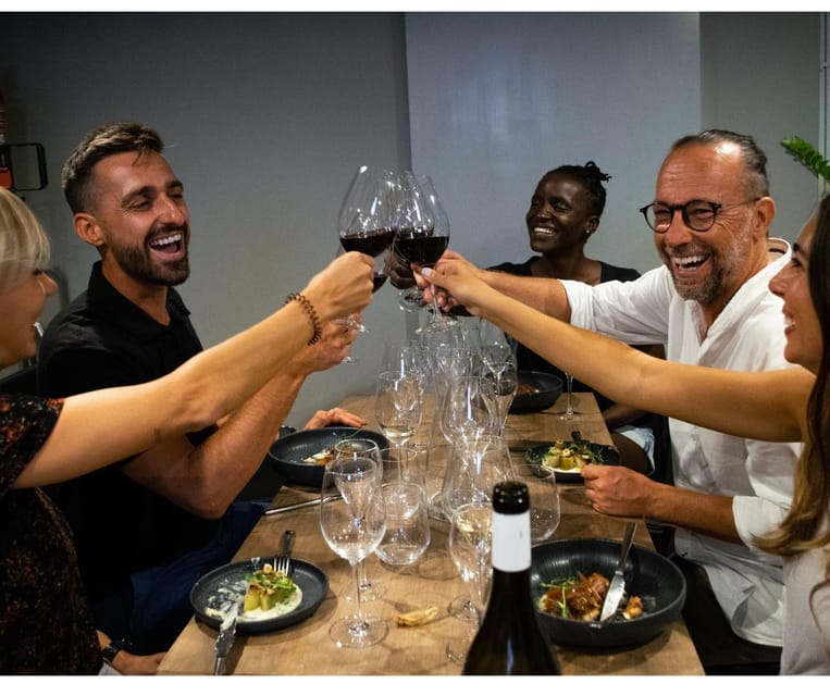 Barcelona: Wine Tasting and Tapas 5-Course Pairing Dinner - How the five-course pairing unfolds