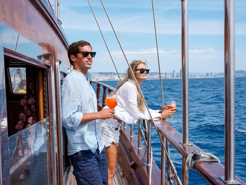 Barcelona: Wooden Boat Sailing with Tapa and Welcome Drink - Weather, comfort, and motion on the water