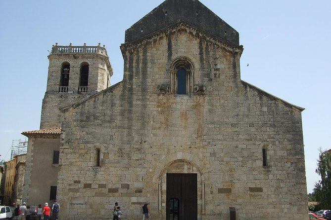 Besalu & 3 Medieval Towns Small Group Tour with Hotel Pick-Up - Who will get the most from this tour