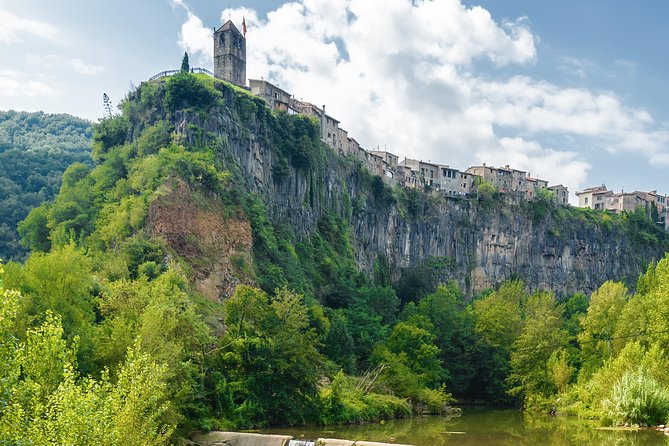 Besalú, Banyoles Lake & Volcanic Castellfollit from Girona - Why this Girona day trip works