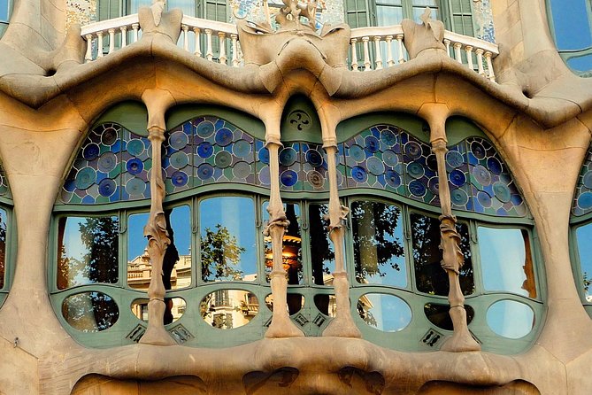 Best of Barcelona: Sagrada Familia & Park Guell Tour with Pick-up - A fast but useful first day in Barcelona