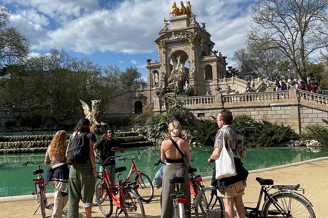 Bike Tour in Barcelona: History, Architecture and Culture - Ciutadella Park: the tour’s natural halfway stop